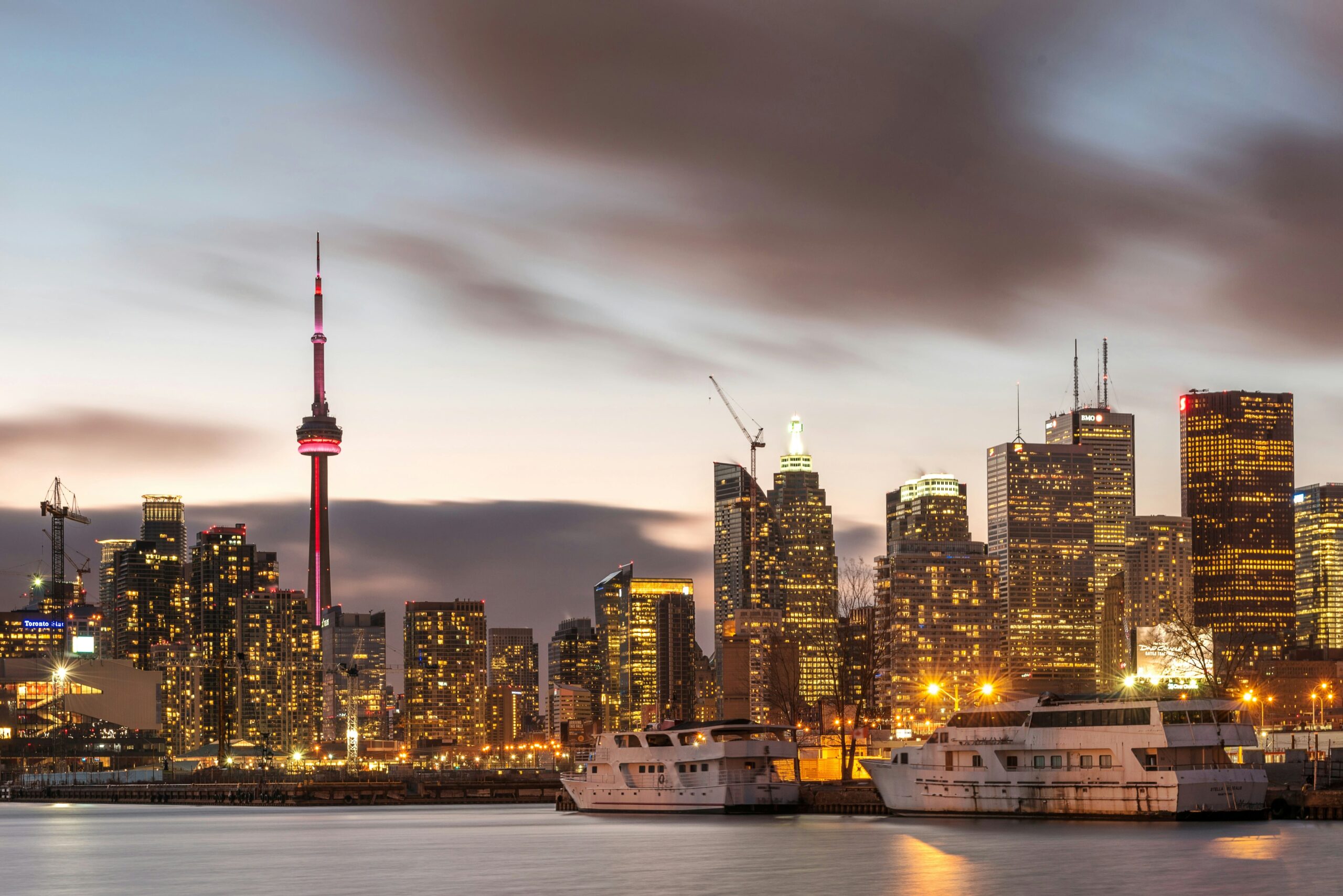 Top 10 Places to Visit in Canada: Toronto