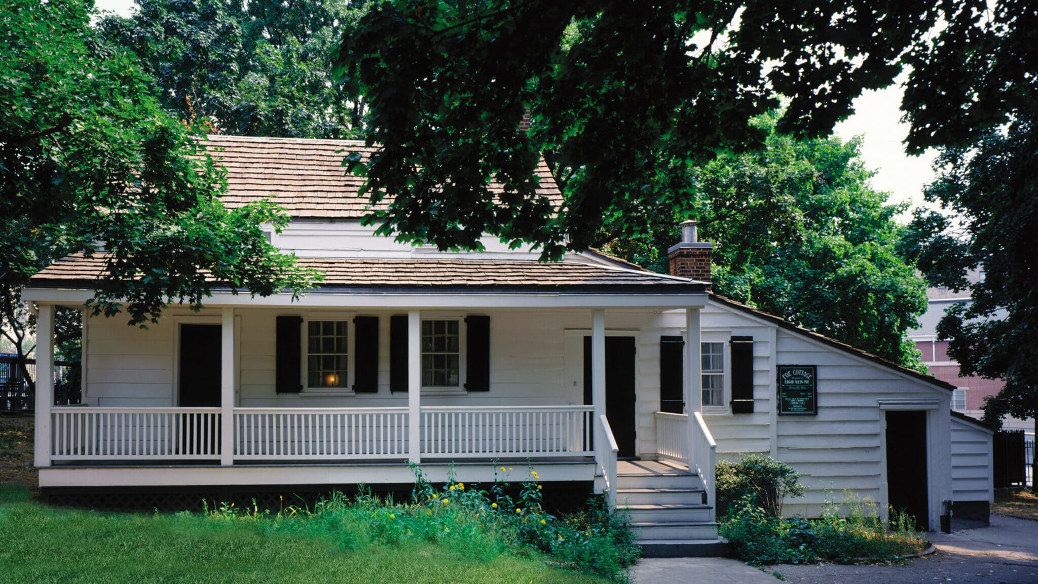 Top 10 things to do in the Bronx: Edgar Allan Poe Cottage