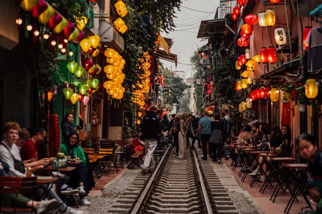 hanoi train street