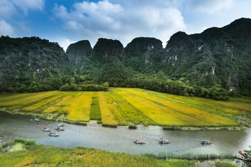 Tam Coc Boat Tour - top 10 things to do in Ninh Binh