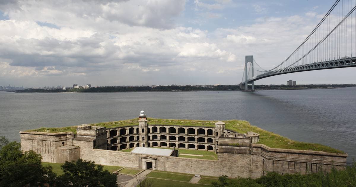 Top 10 Attractions in Staten Island: Fort Wadsworth