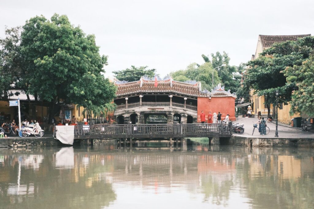 japanese covered bridge hoi an