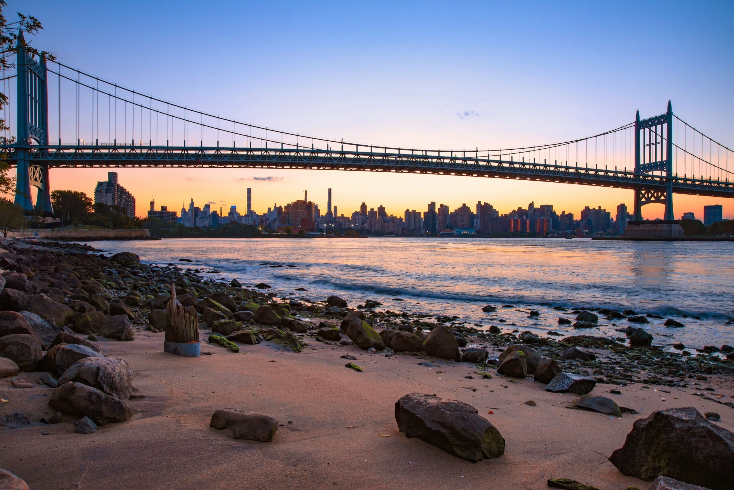 Top 10 Must See Spots in Queens: Astoria