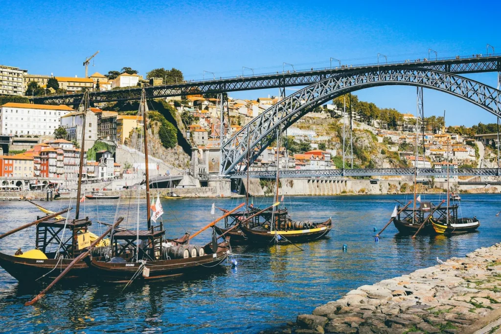 Dom Luís I Bridge and the Ribeira riverfront in Porto